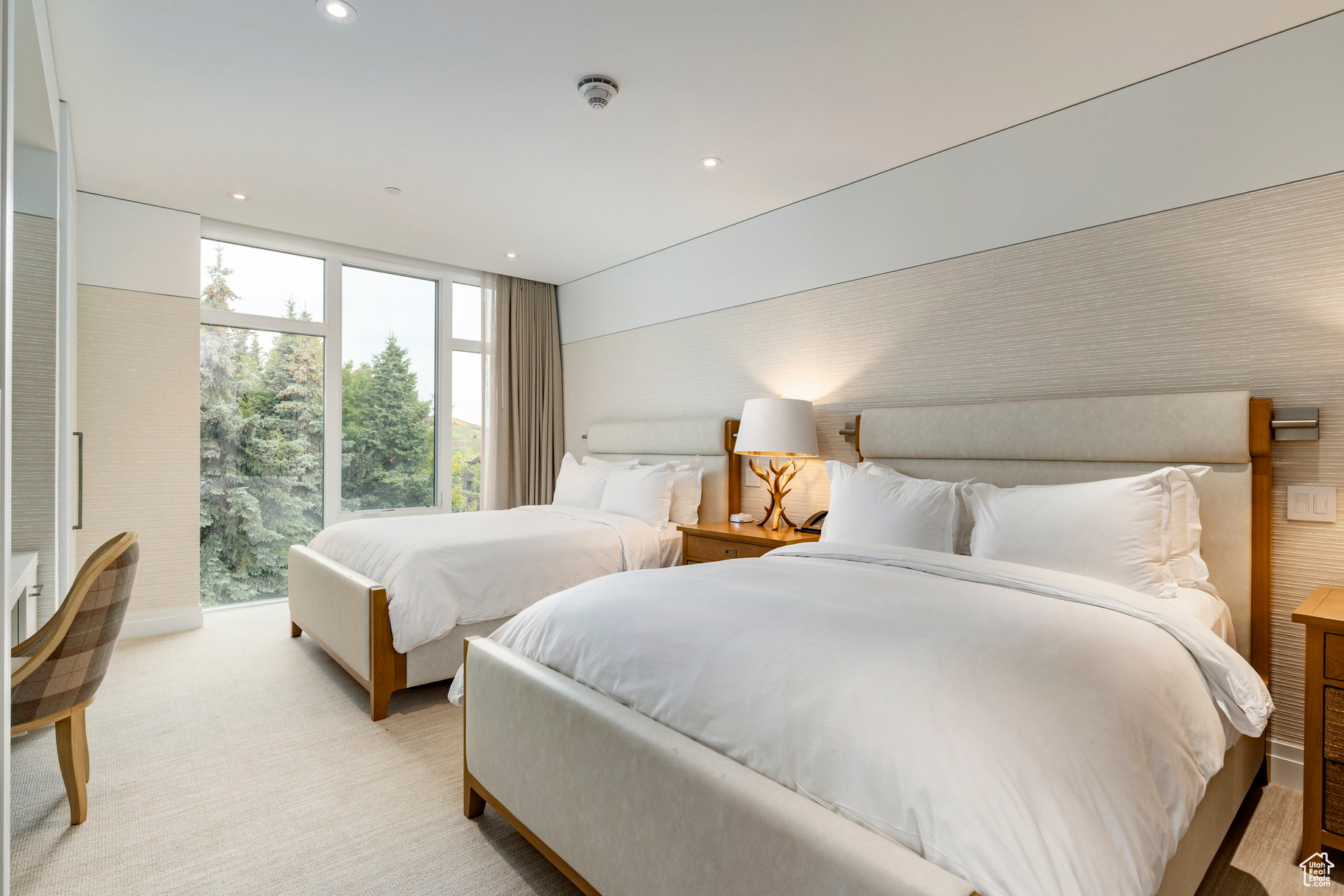 GOLDENER HIRSCH - Residential