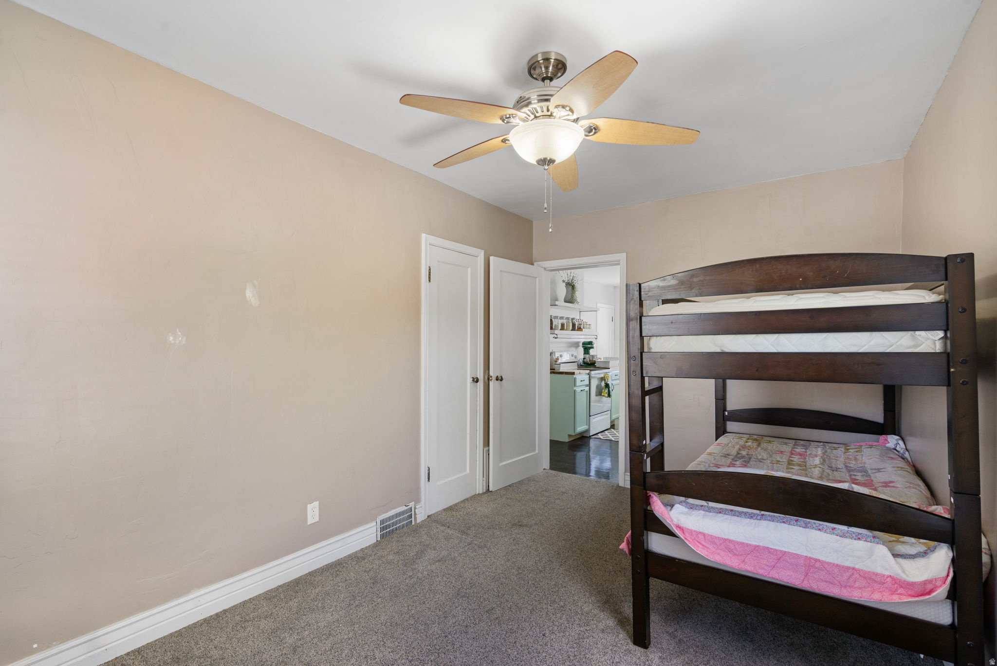 SOUTH VALLEY - Residential
