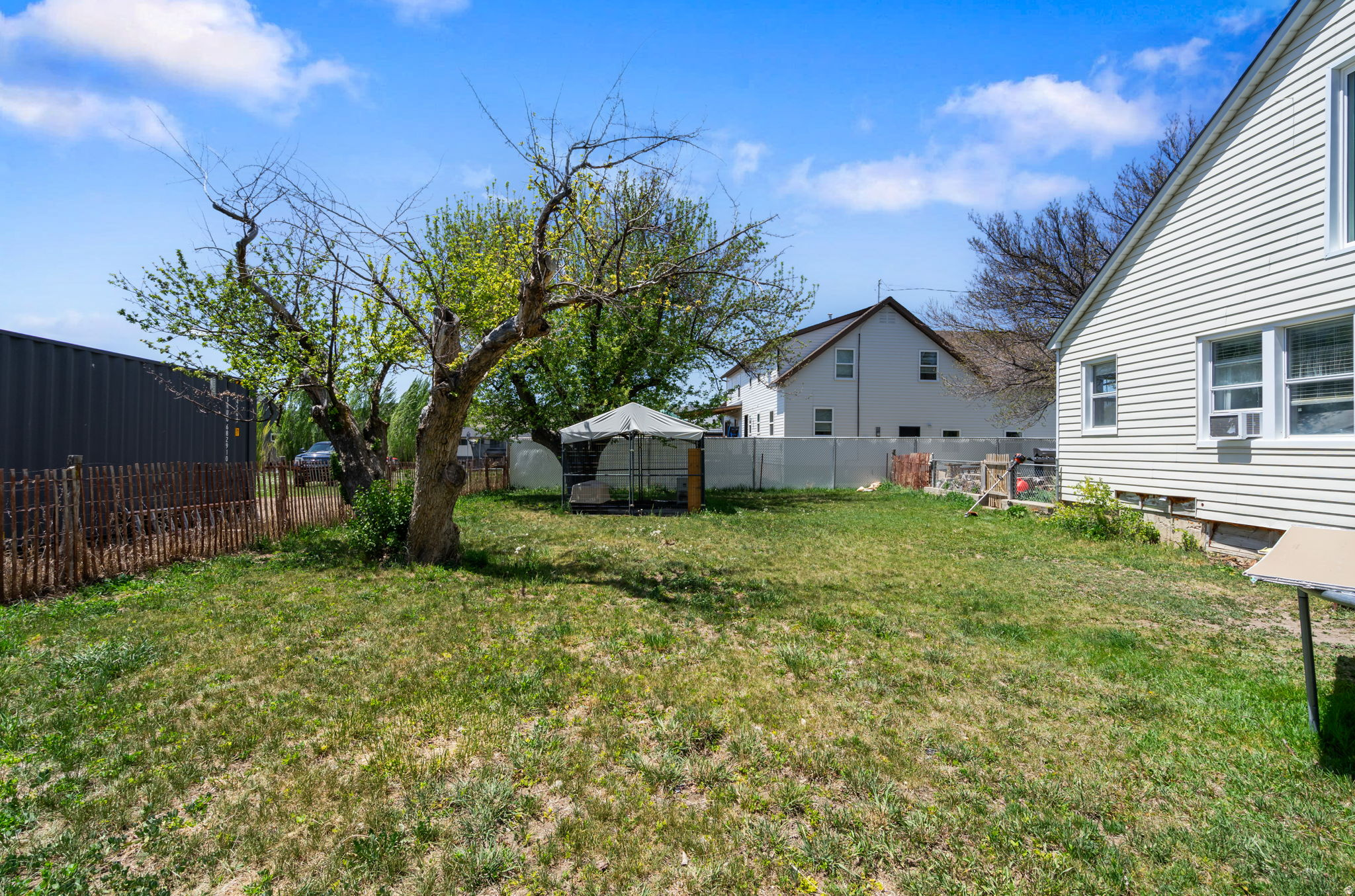 SOUTH VALLEY - Residential