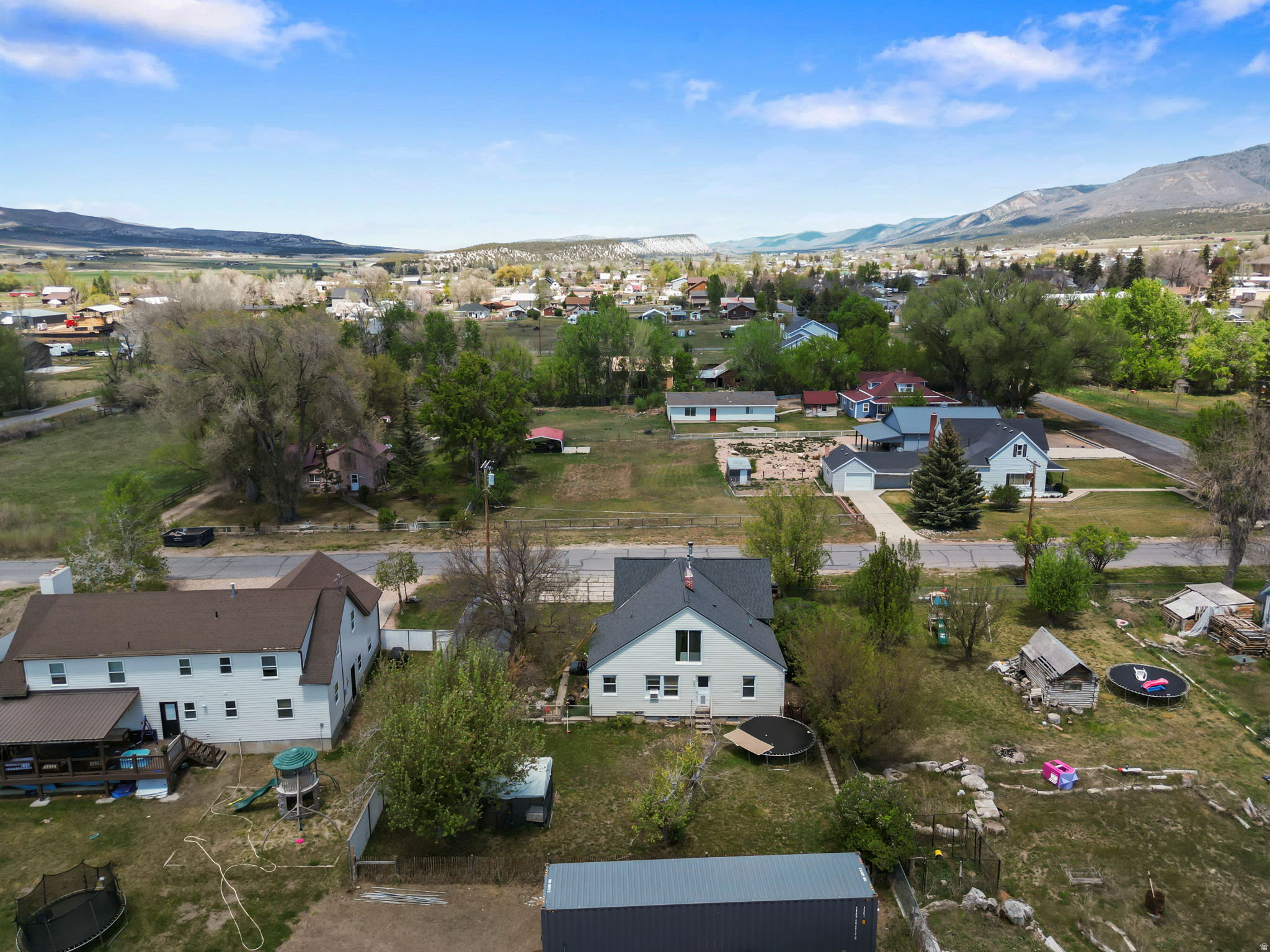 SOUTH VALLEY - Residential
