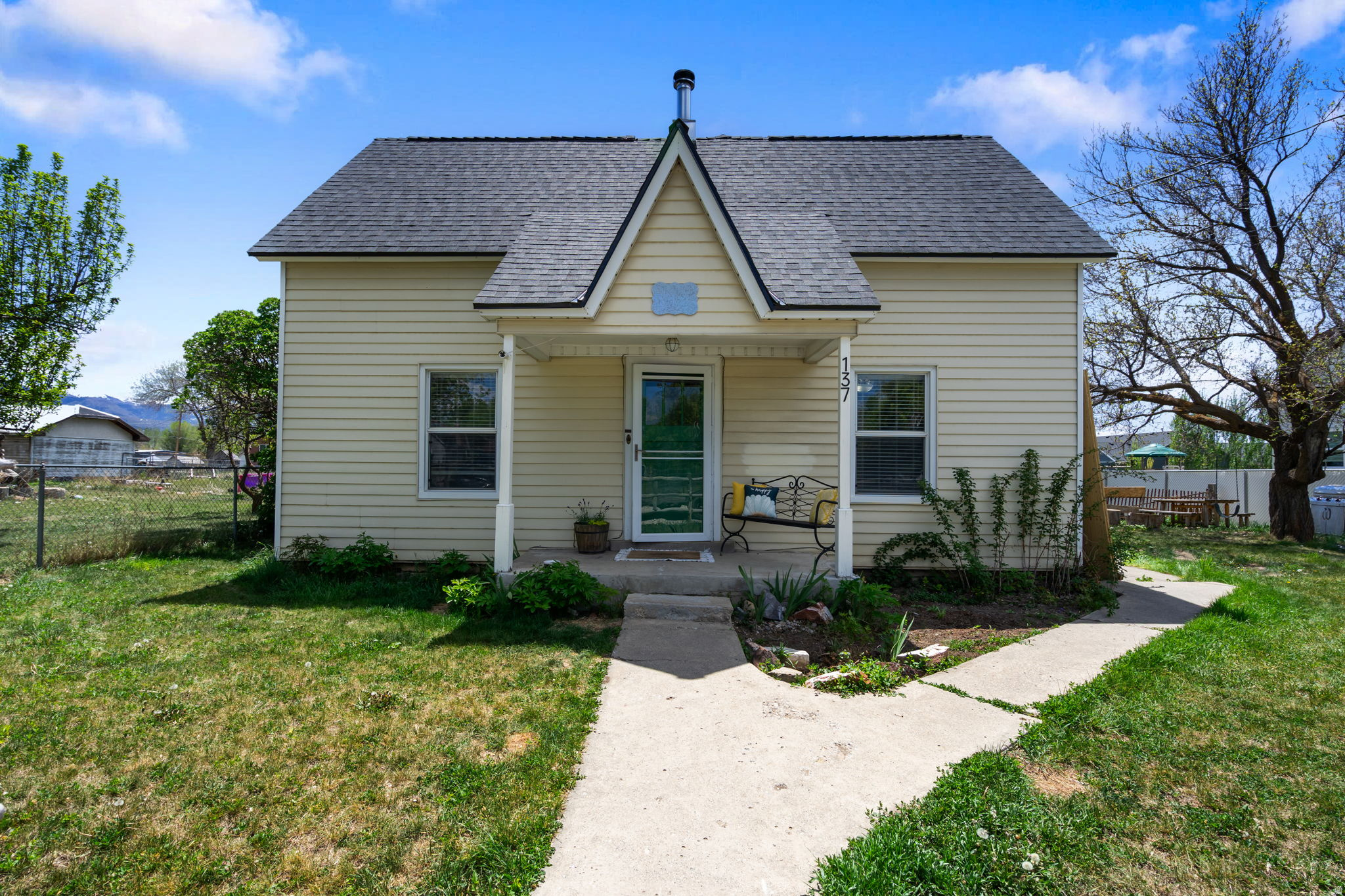 SOUTH VALLEY - Residential