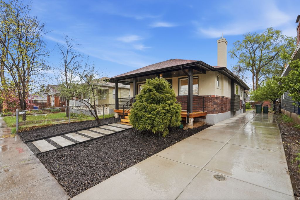 Photo of 1625 S 300 E, Salt Lake City, UT 84115 (MLS # 2148071)