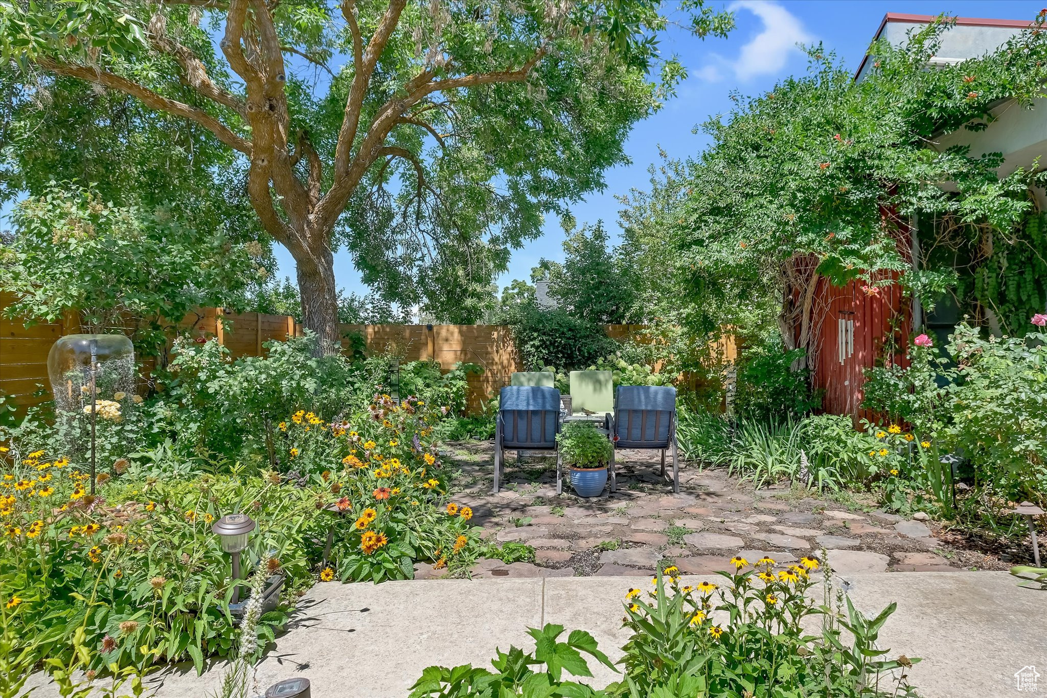 EDGEWOOD HALL ESTATES - Residential