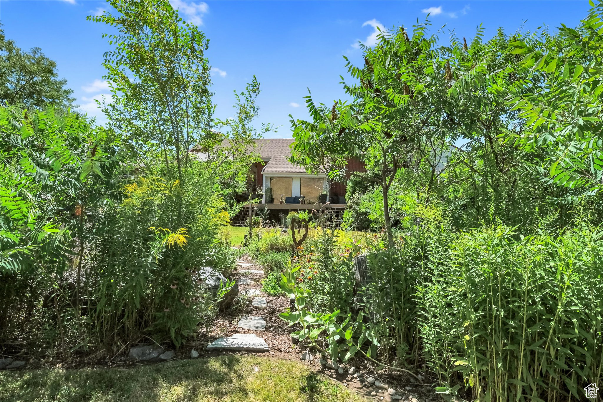 EDGEWOOD HALL ESTATES - Residential