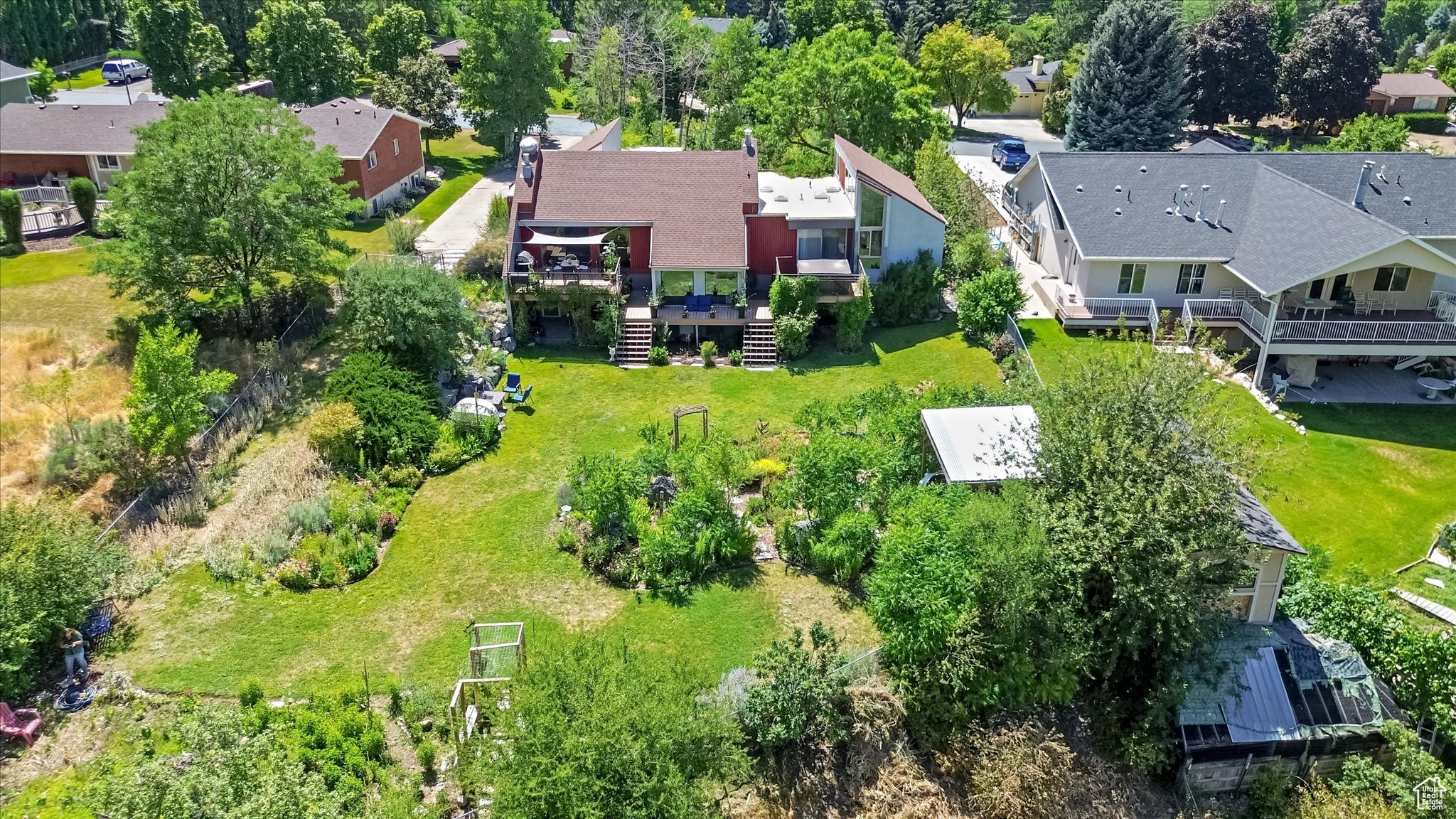 EDGEWOOD HALL ESTATES - Residential