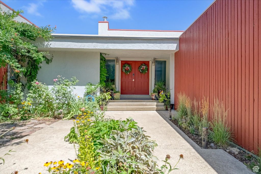 Photo of 510 SPRING CREEK RD, Providence, UT 84332 (MLS # 2105509)