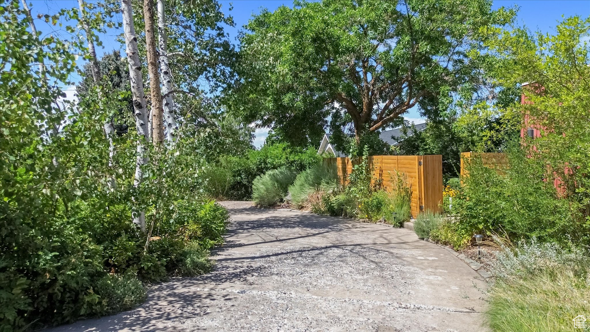 EDGEWOOD HALL ESTATES - Residential