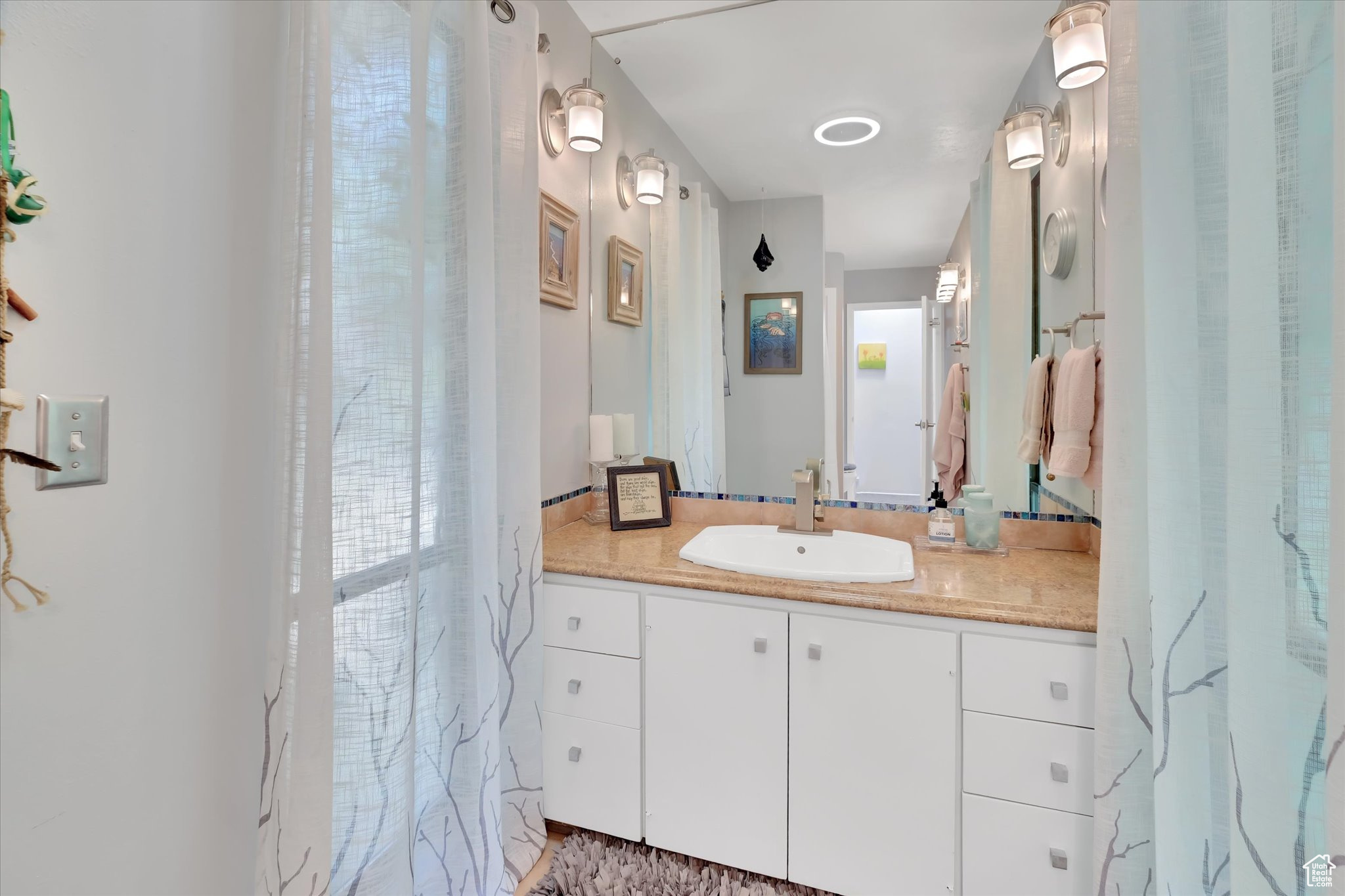 EDGEWOOD HALL ESTATES - Residential