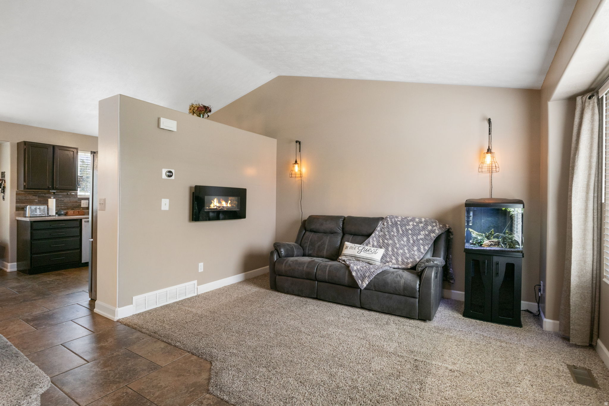 ROCHELLE PARK NO 1 - Residential