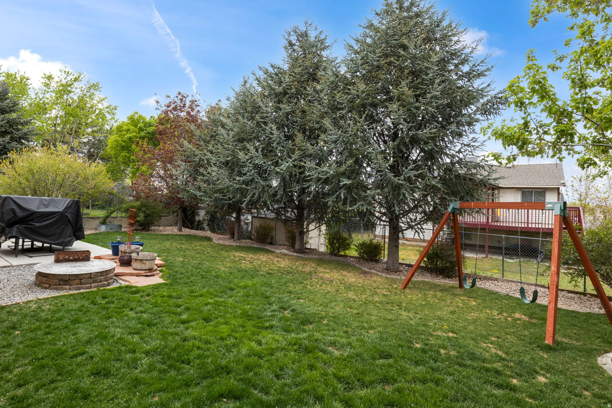 ROCHELLE PARK NO 1 - Residential