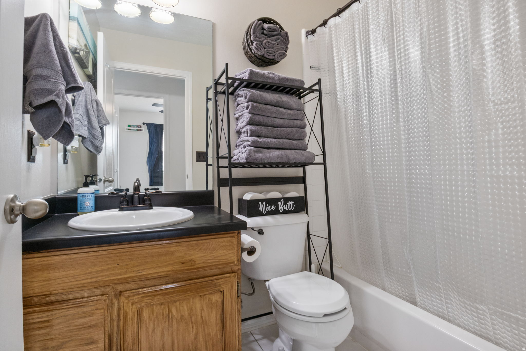 ROCHELLE PARK NO 1 - Residential