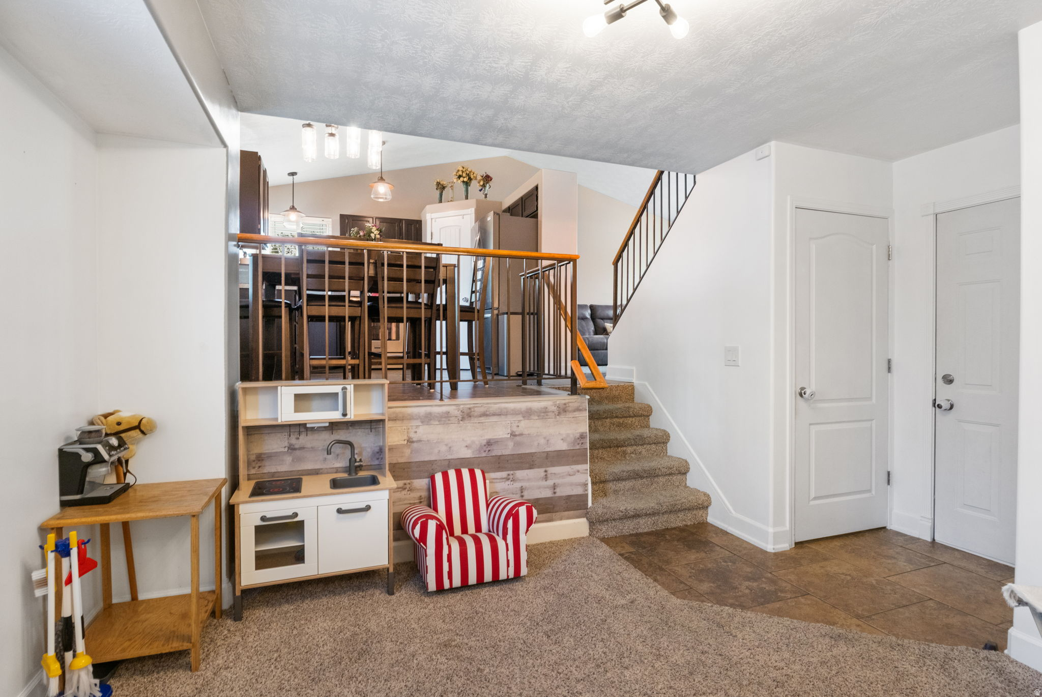 ROCHELLE PARK NO 1 - Residential