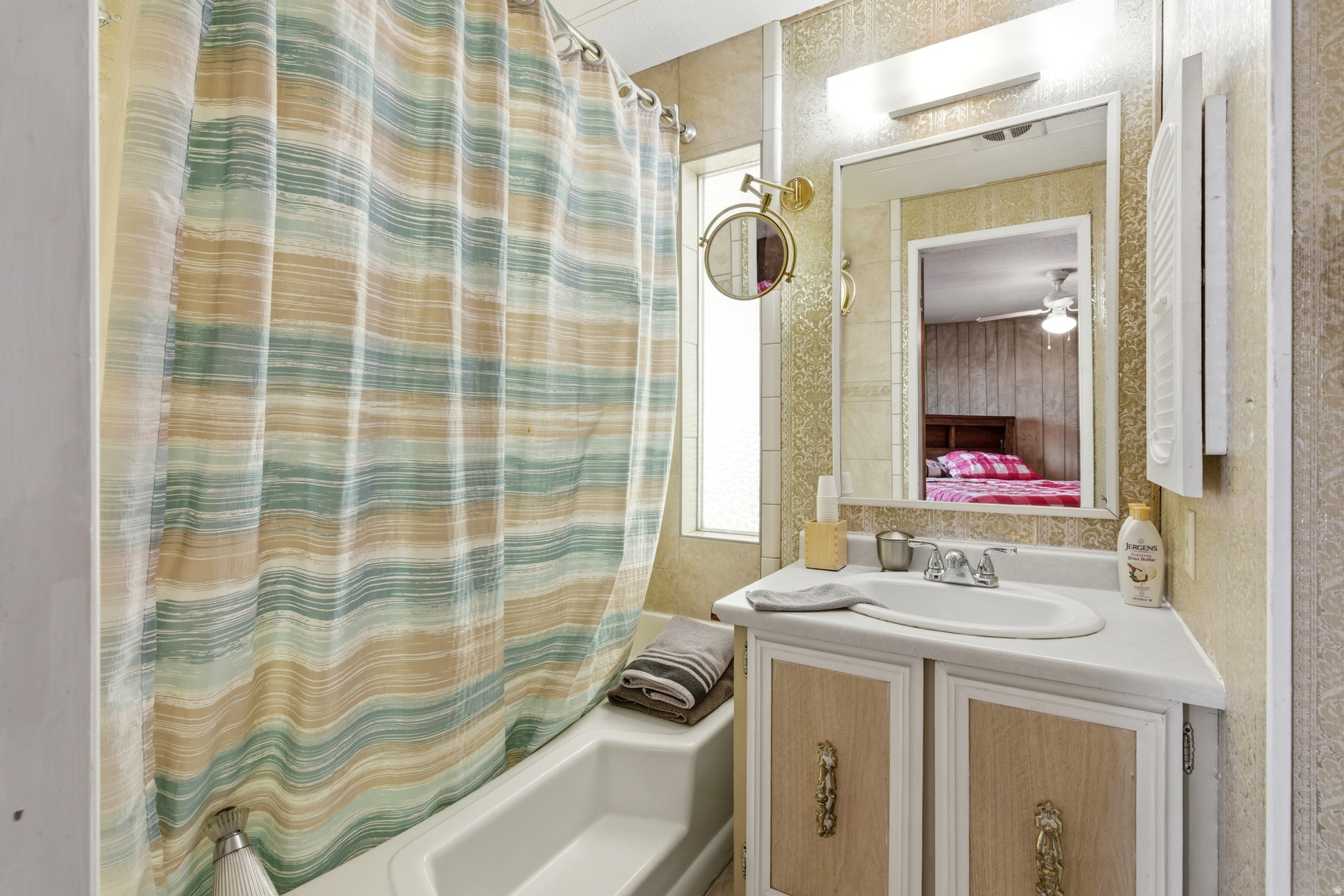 EVERGREEN VILLAGE MANUFACTURED HOME COMMUNITY - Residential