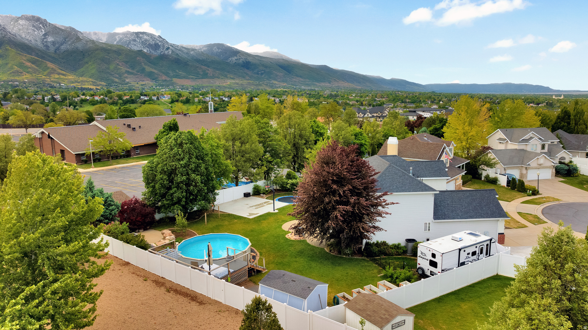 WYNDOM HIGHLANDS - Residential