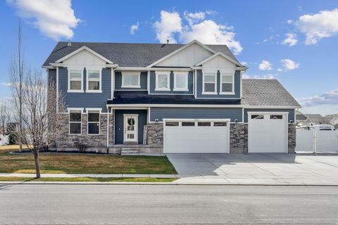 Photo of 215 S 300 E, Midway, UT 84049 (MLS # 2133107)