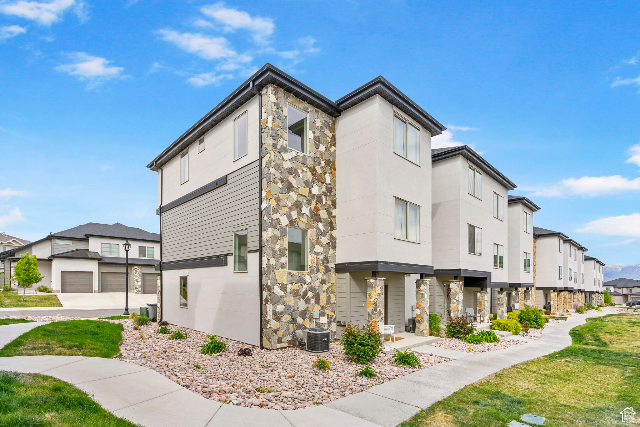 161 W Autumn Ln, Saratoga Springs, Utah image 3