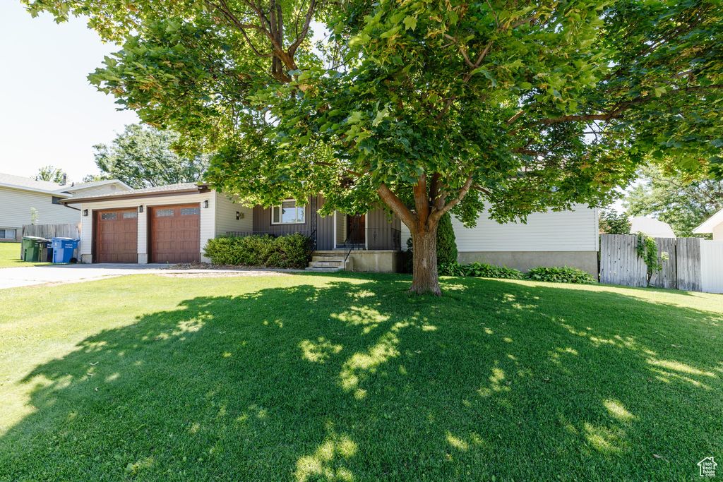 Photo of 330 E 100 N, Hyde Park, UT 84318 (MLS # 2106865)