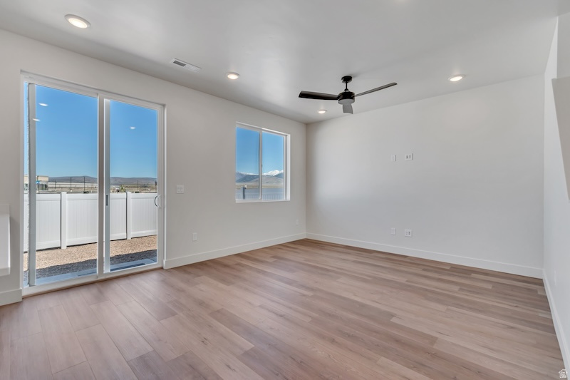 TOWNS AT BRYLEE FARMS - Residential