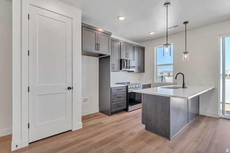 TOWNS AT BRYLEE FARMS - Residential