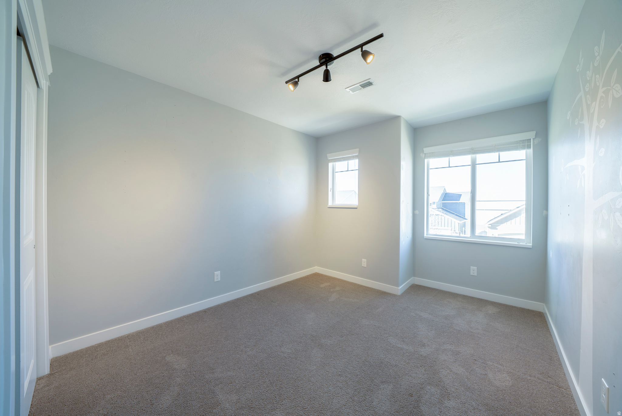 INDEPENDENCE - Residential