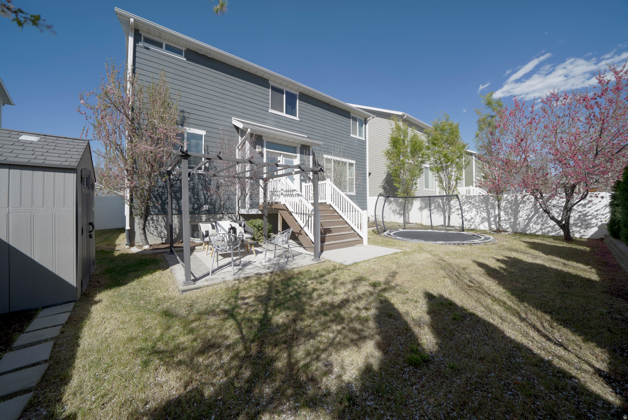 INDEPENDENCE - Residential