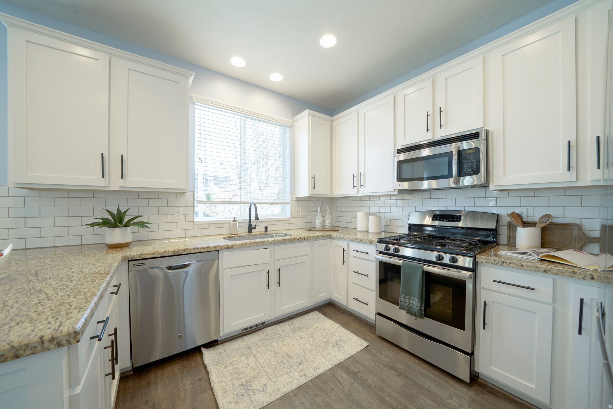 INDEPENDENCE - Residential