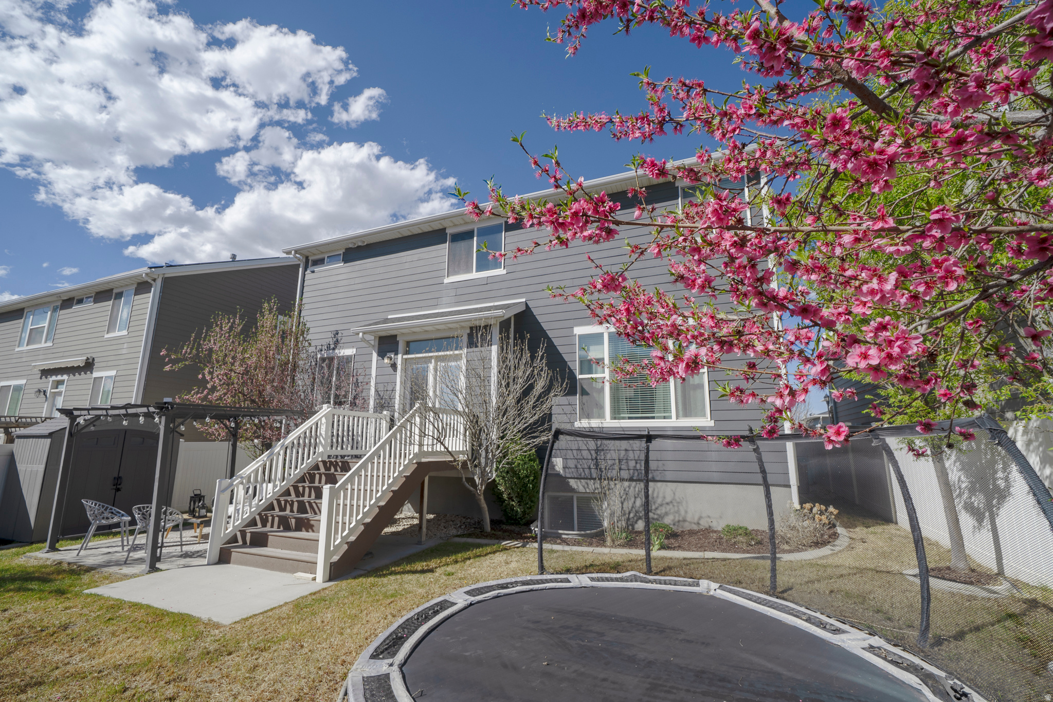 INDEPENDENCE - Residential