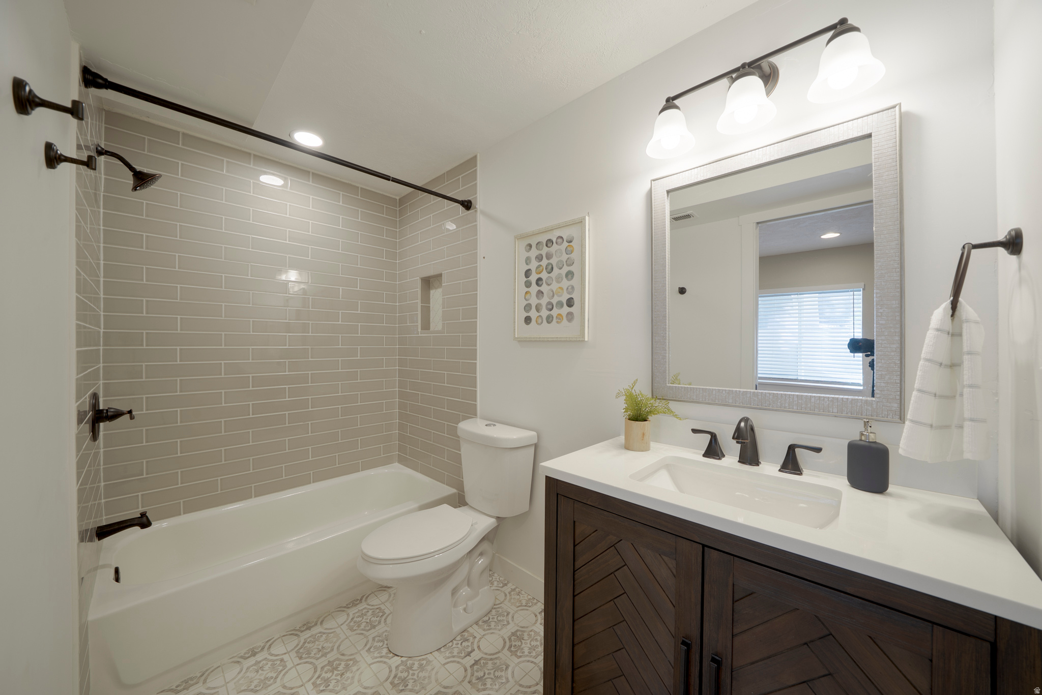 INDEPENDENCE - Residential