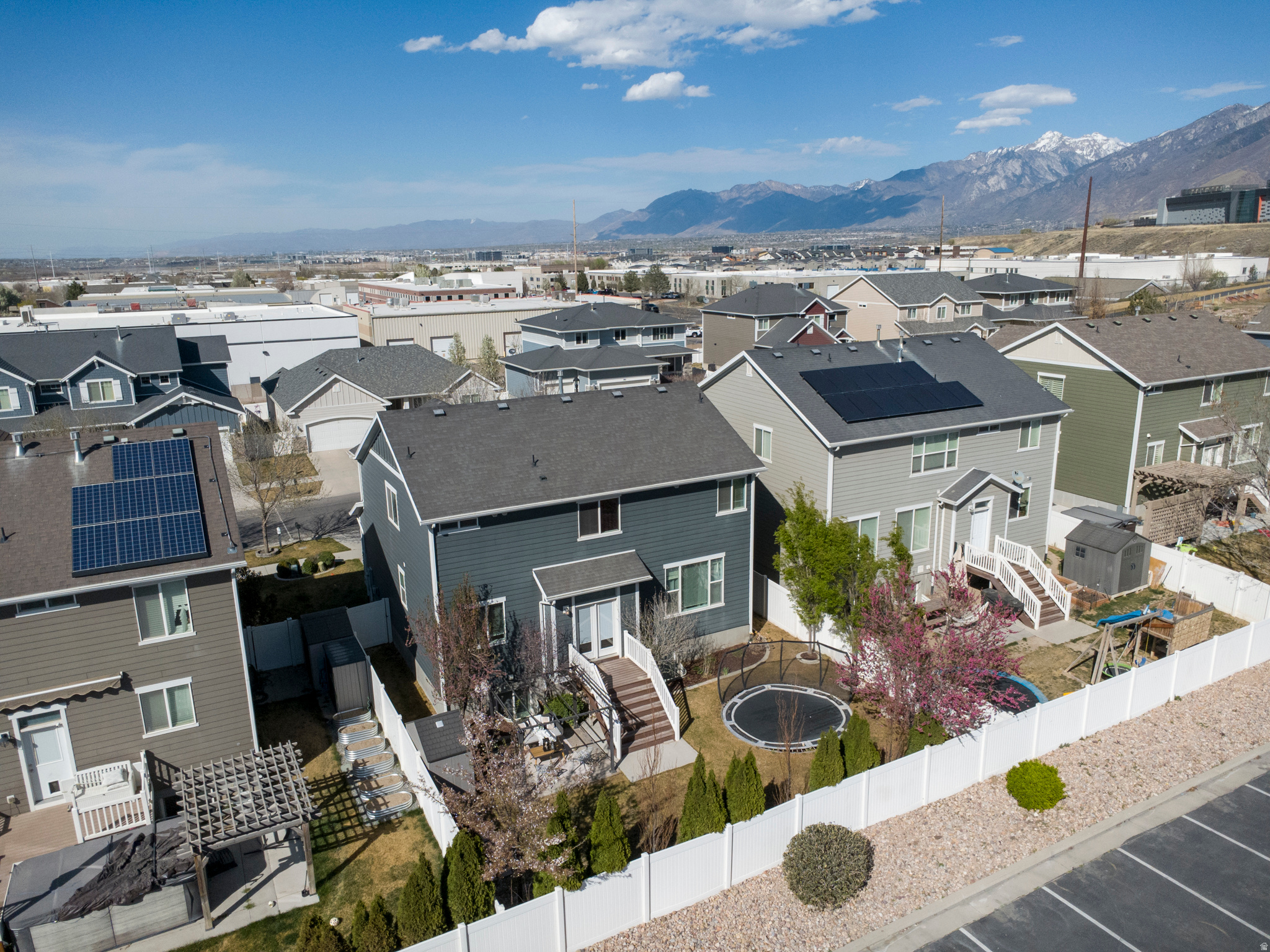 INDEPENDENCE - Residential