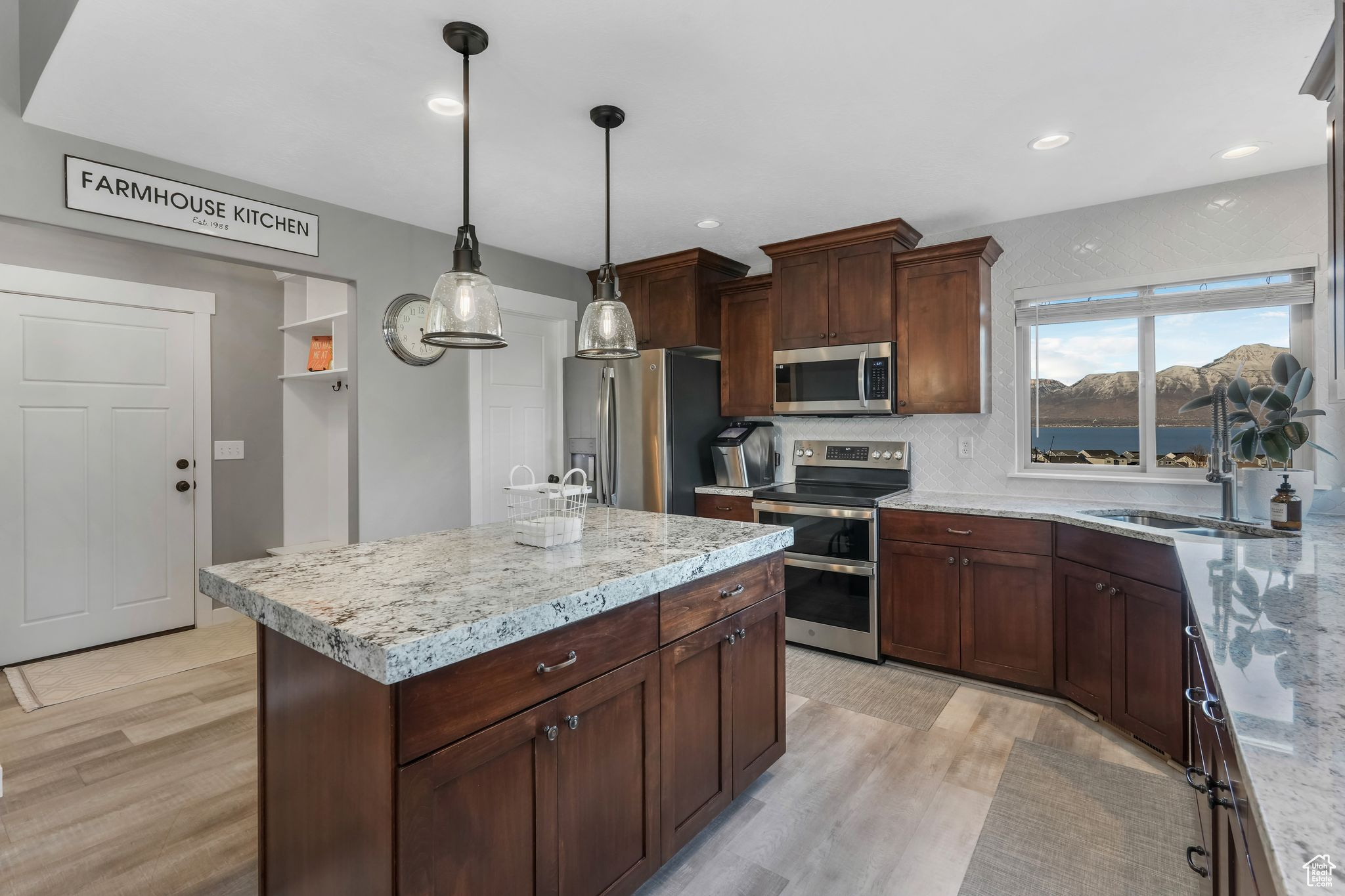 2616 S Clover Cir, Saratoga Springs, Utah image 14