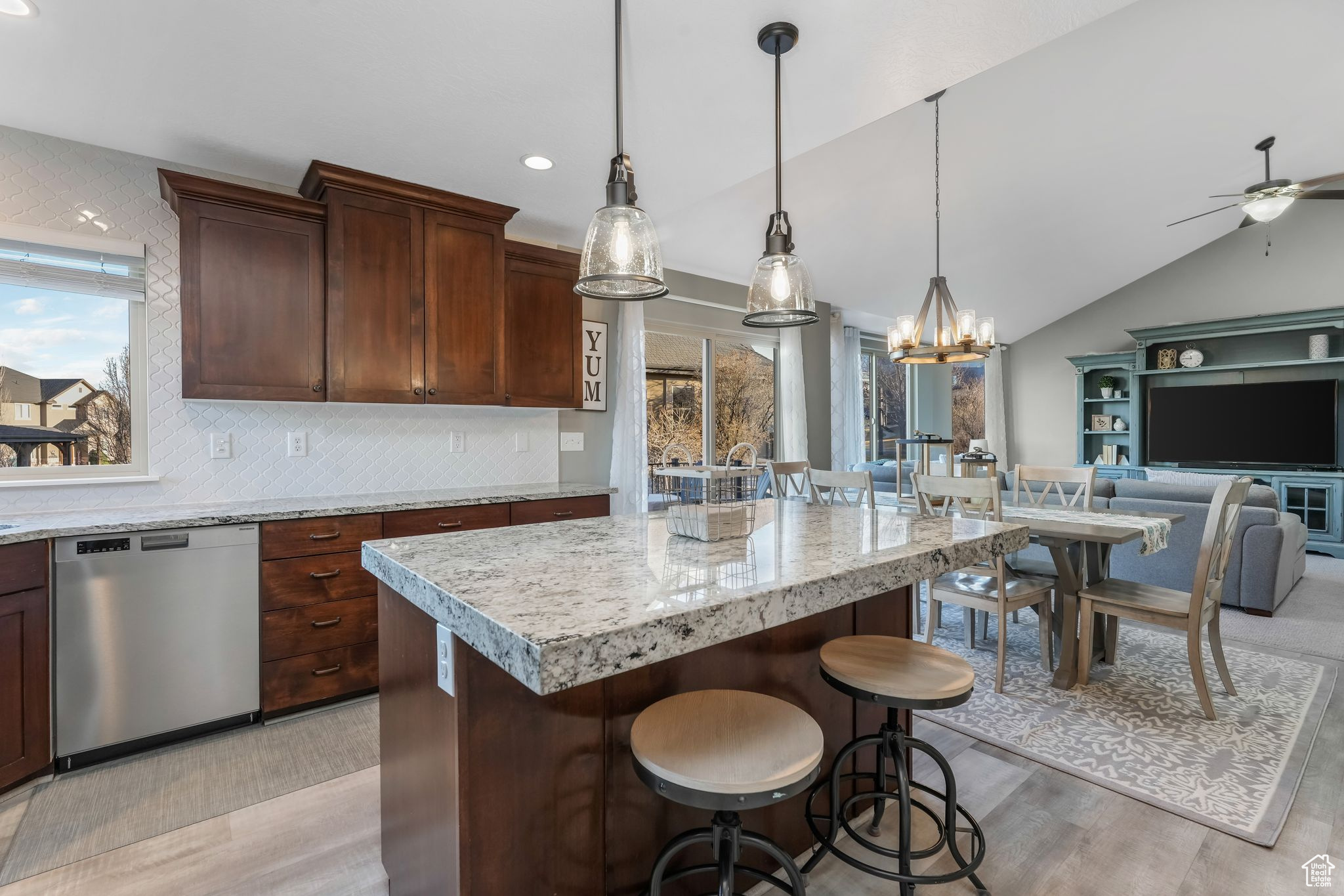 2616 S Clover Cir, Saratoga Springs, Utah image 13