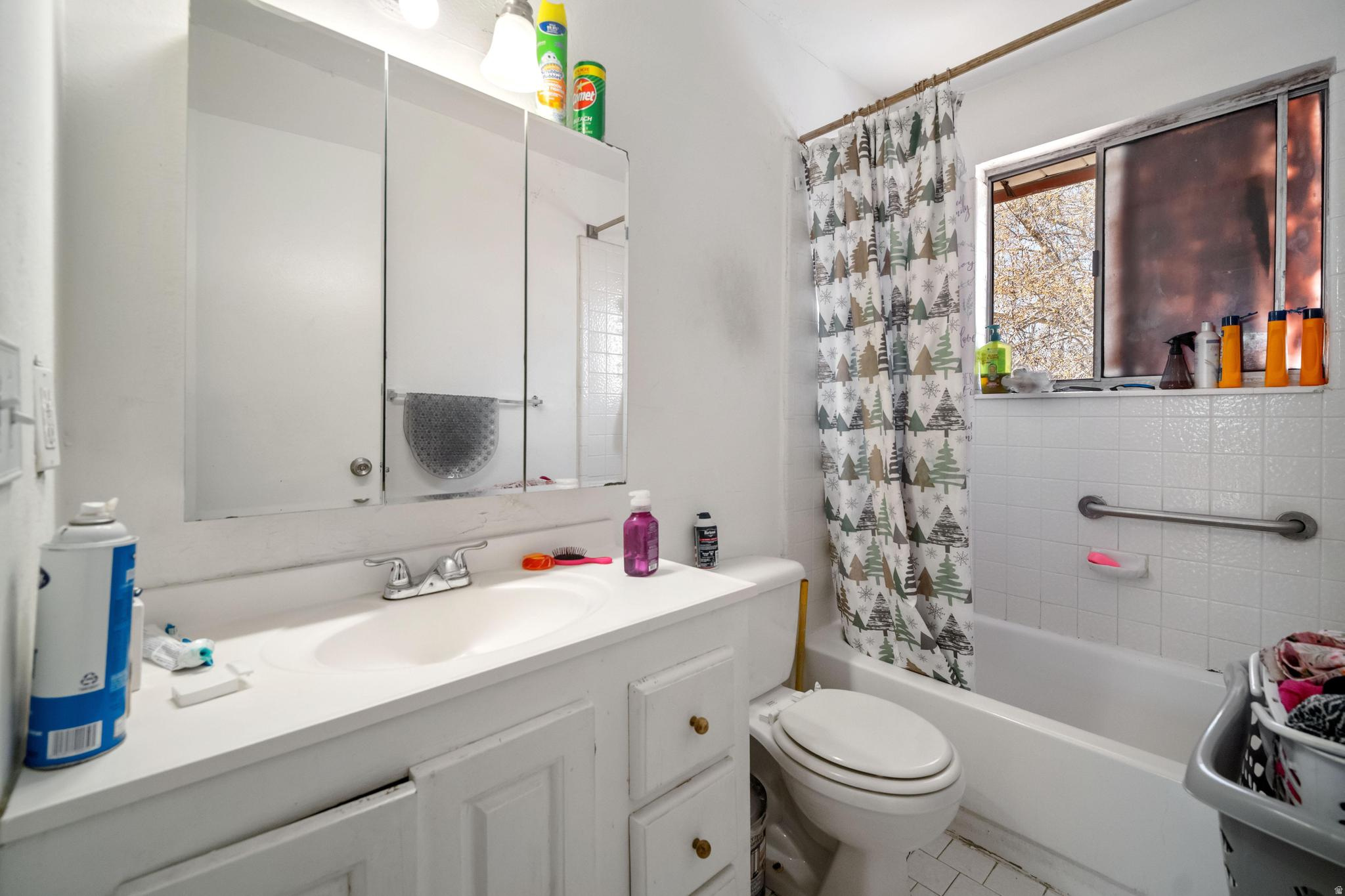 CROWN SUB. - Residential Income