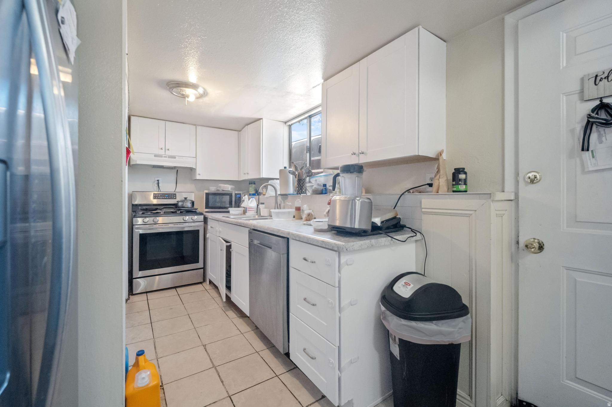 CROWN SUB. - Residential Income