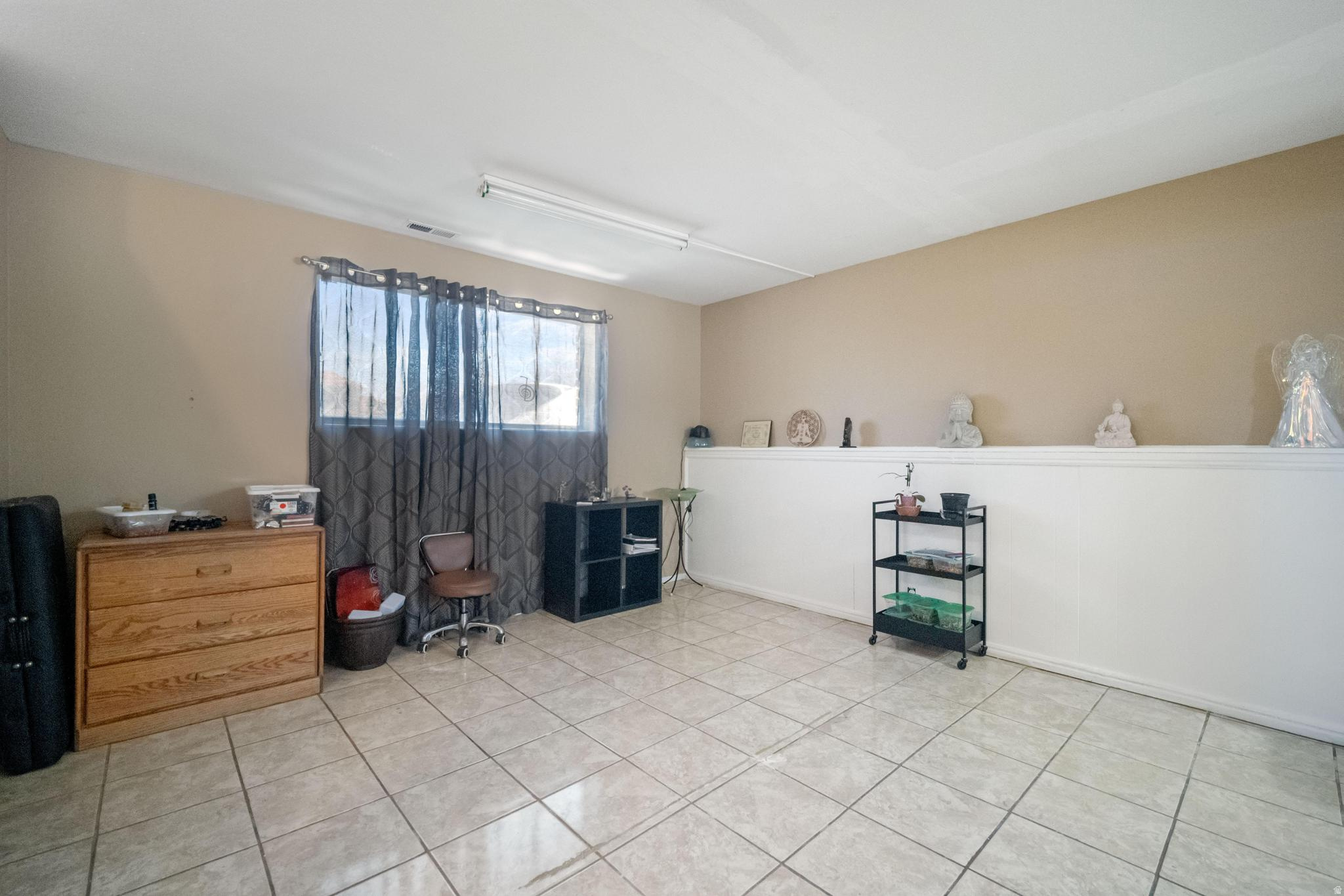 CROWN SUB. - Residential Income