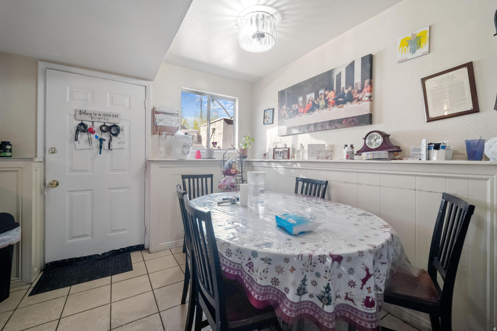 CROWN SUB. - Residential Income