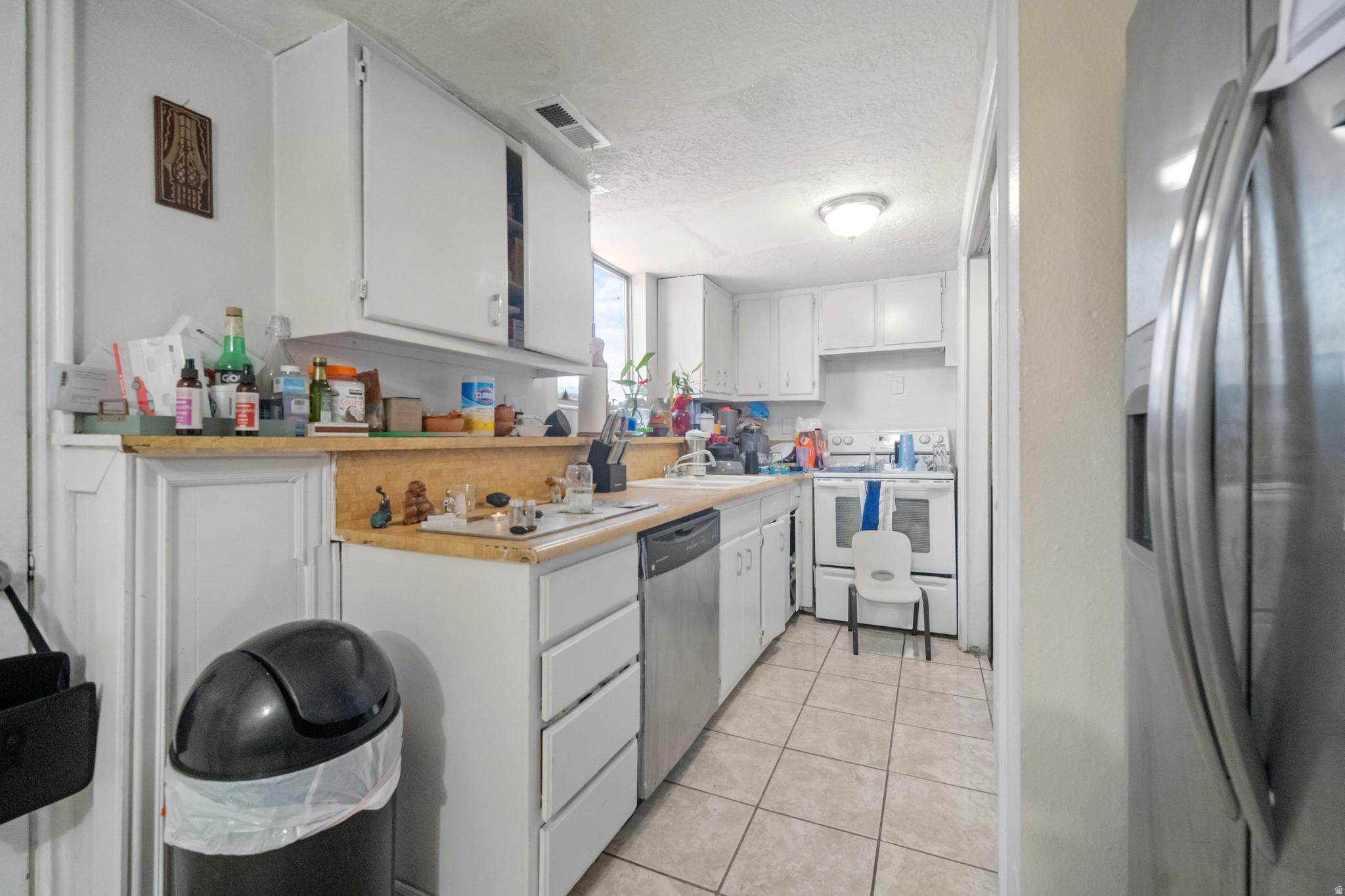 CROWN SUB. - Residential Income