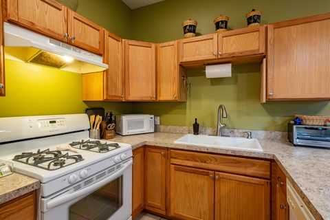 Tiny photo for 2315 E 6600 S, Cottonwood Heights, UT 84121 (MLS # 2147248)