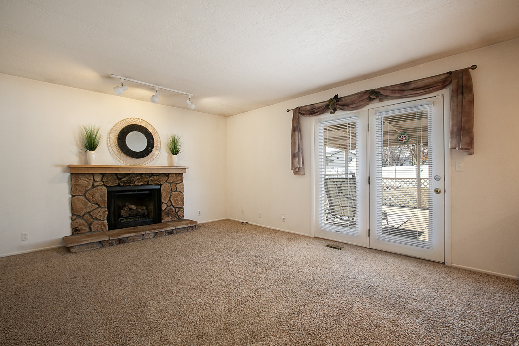 SCHORR ESTATES #2 - Residential