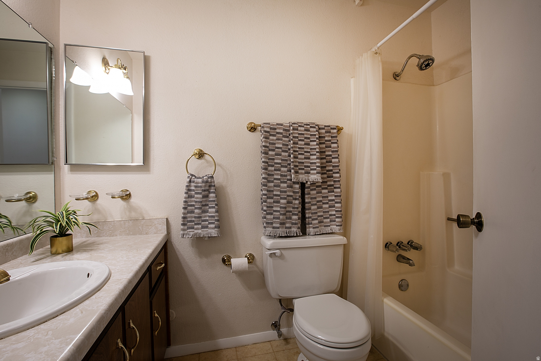 SCHORR ESTATES #2 - Residential