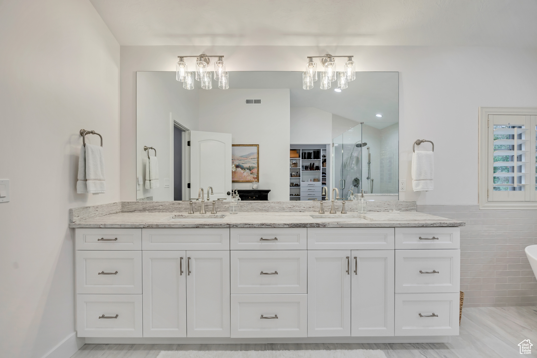 BELLEVUE - Residential