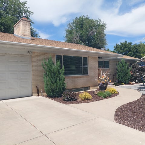 Homes For Sale - 1285 E Jeanne Ave<br/> Salt Lake County, Murray, UT 84121