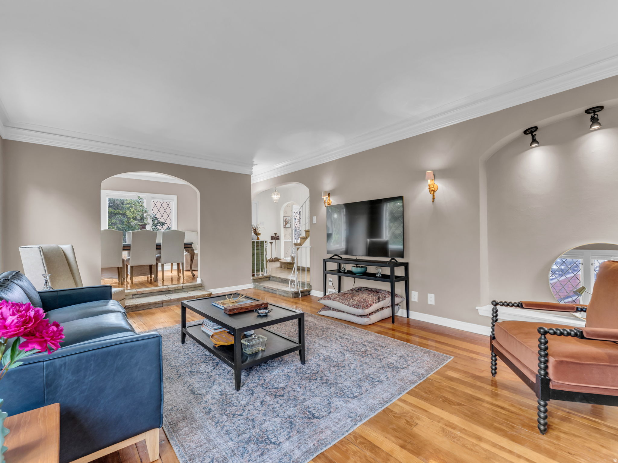 SUNNYSIDE PARK - Residential