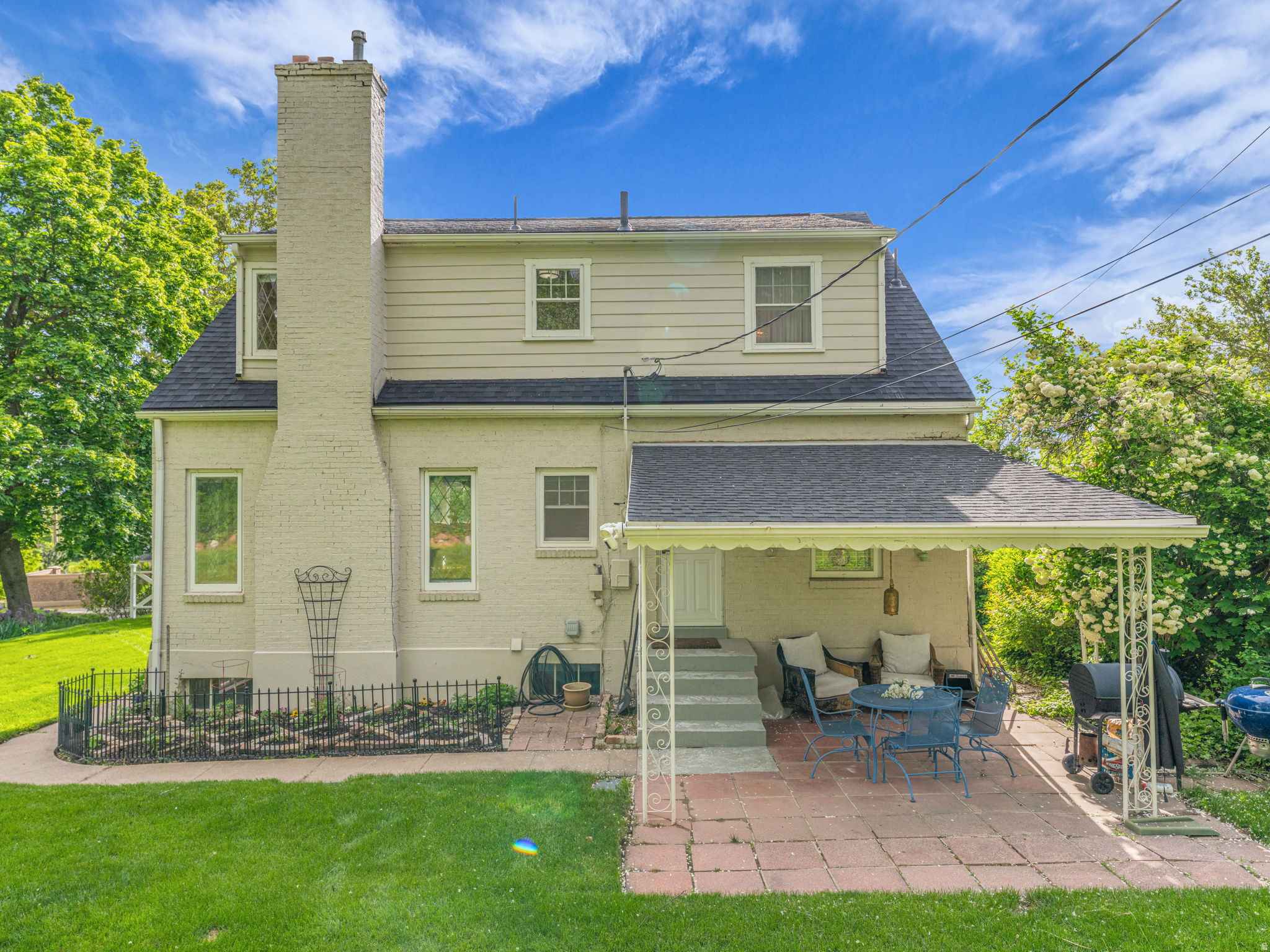 SUNNYSIDE PARK - Residential