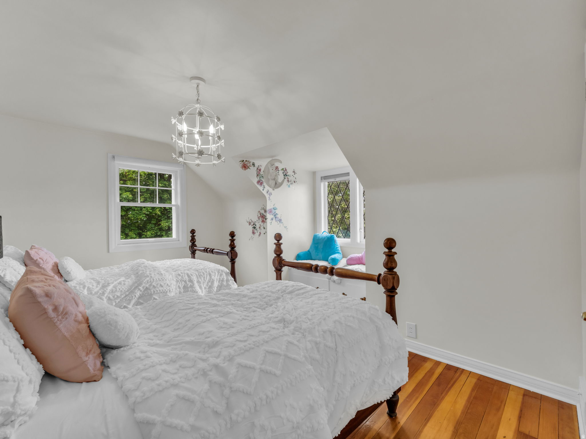 SUNNYSIDE PARK - Residential