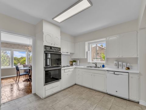 Tiny photo for 941 S CONNOR ST E, Salt Lake City, UT 84108 (MLS # 2147236)