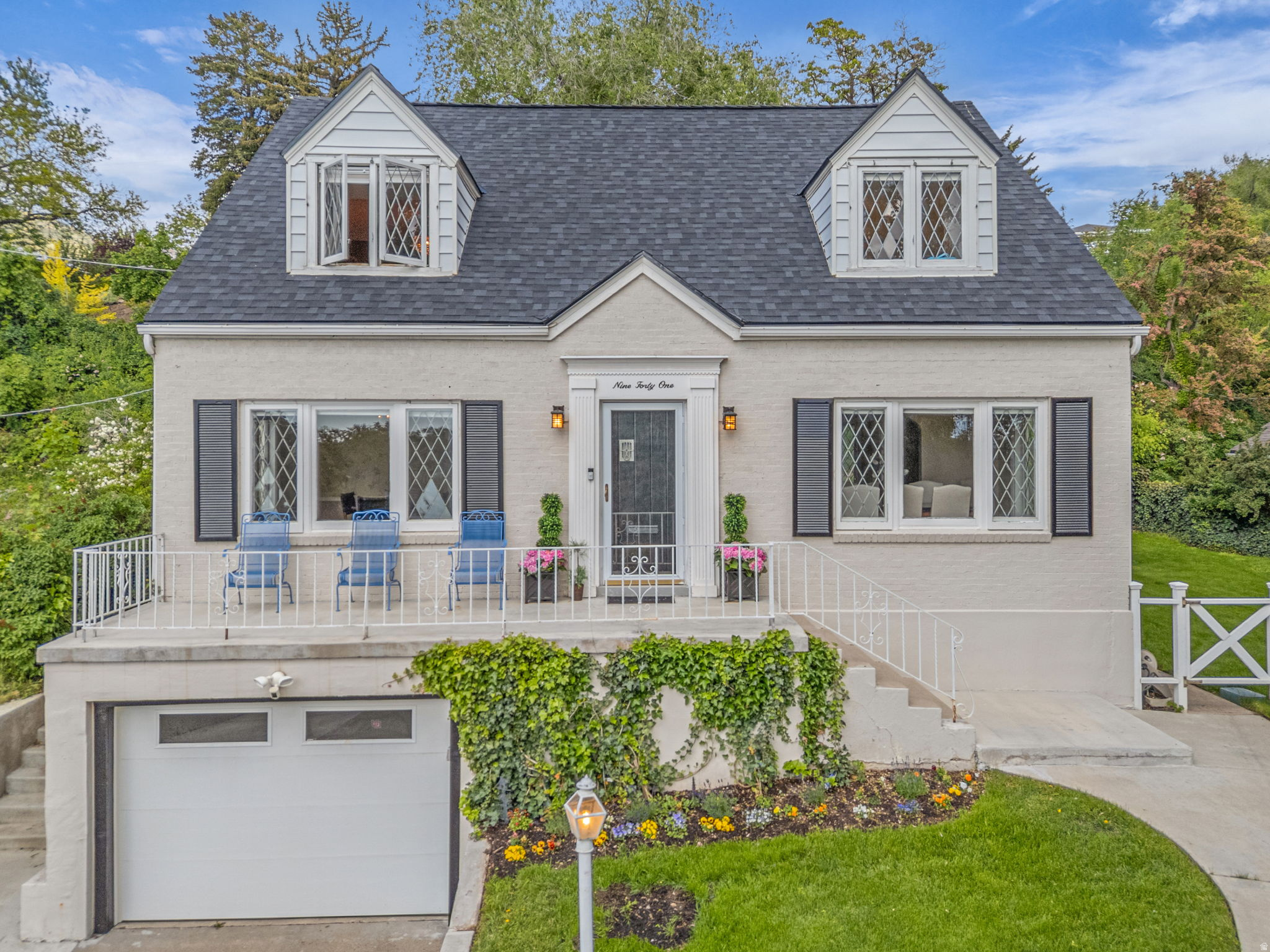 SUNNYSIDE PARK - Residential