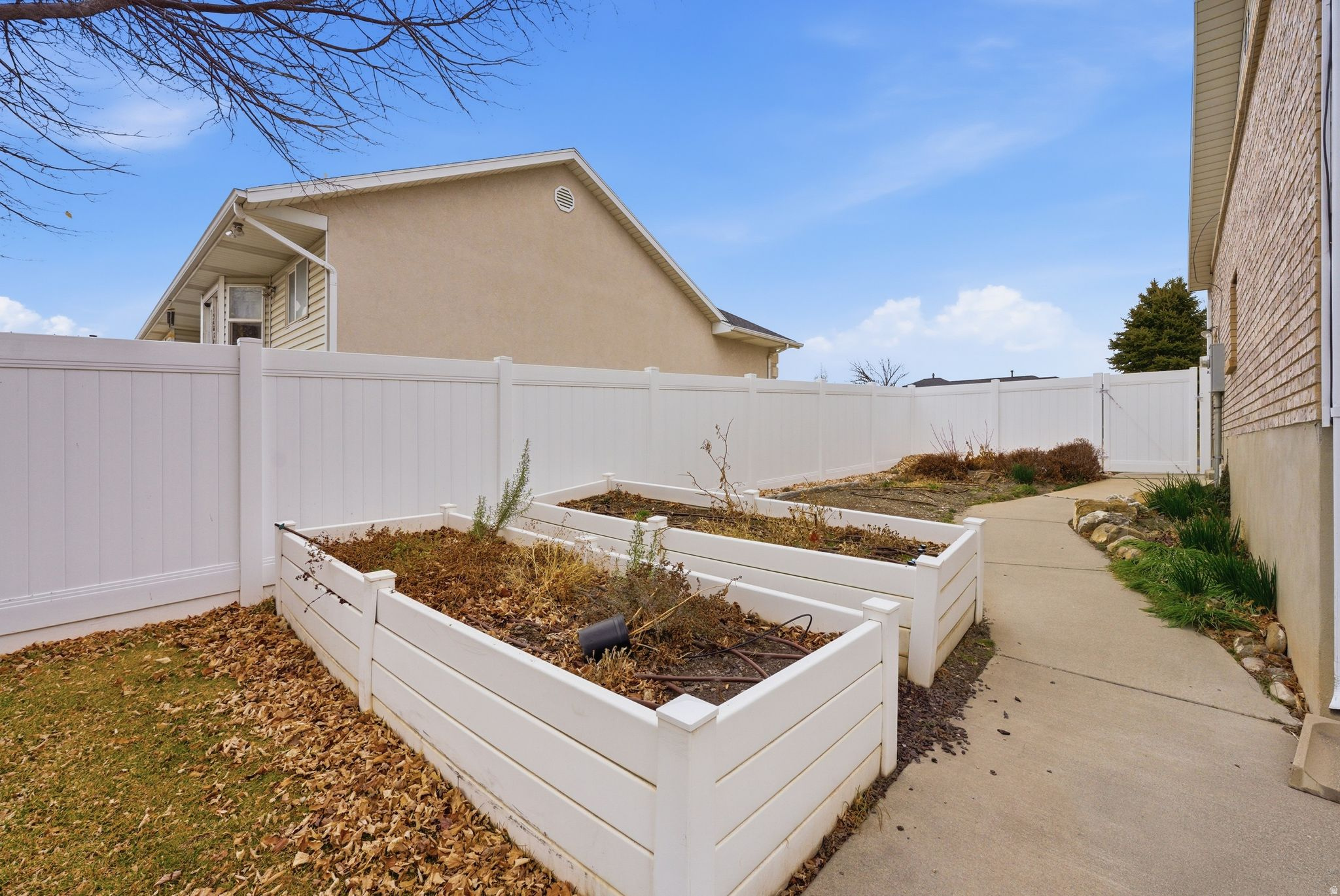 ORCHARD HILLS ACRES - Residential