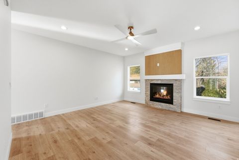 Tiny photo for 1254 W 8680 S, West Jordan, UT 84088 (MLS # 2125971)