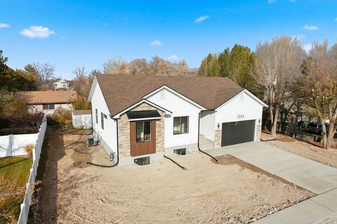Tiny photo for 1254 W 8680 S, West Jordan, UT 84088 (MLS # 2125971)