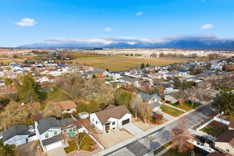 Tiny photo for 1254 W 8680 S, West Jordan, UT 84088 (MLS # 2125971)
